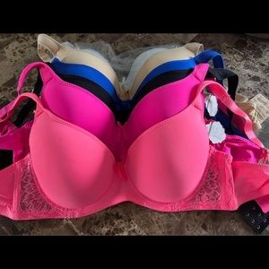Lot of 6 bras. Size 40DD